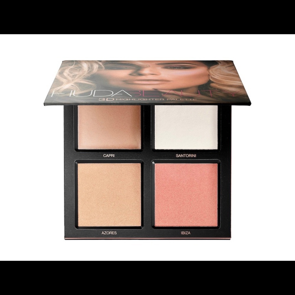 Hugs Beauty 3D Highlighter Palette